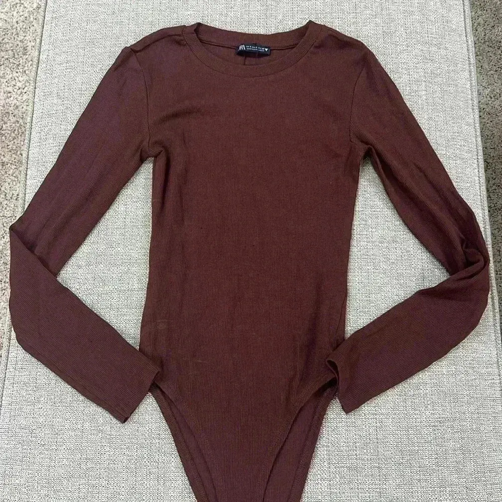 Zara Burgundy Ribbed Bodysuit - Image 2