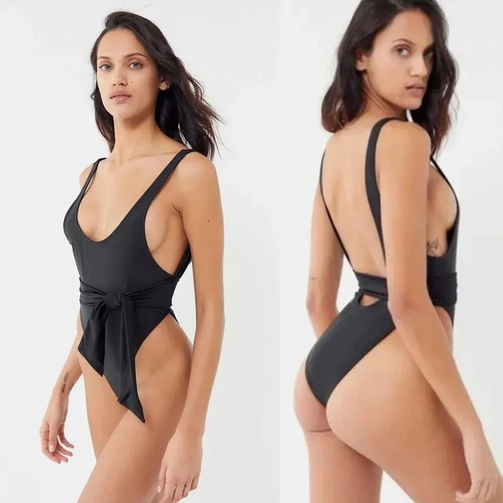 Urban Outfitters Ris-K Sol One-Piece Swimsuit in Black Size Medium NWOT $78 - Image 13