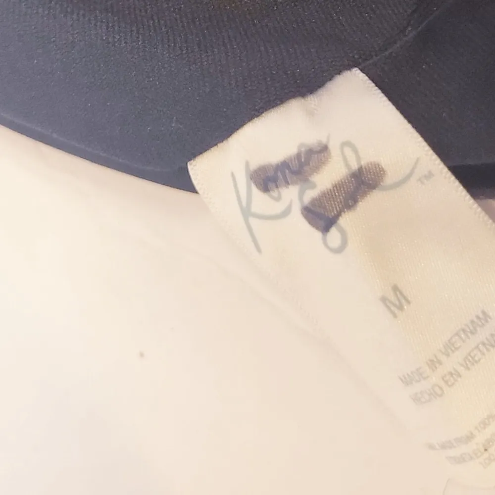 Kona Sol Halter Swim Top Size Medium - Image 5