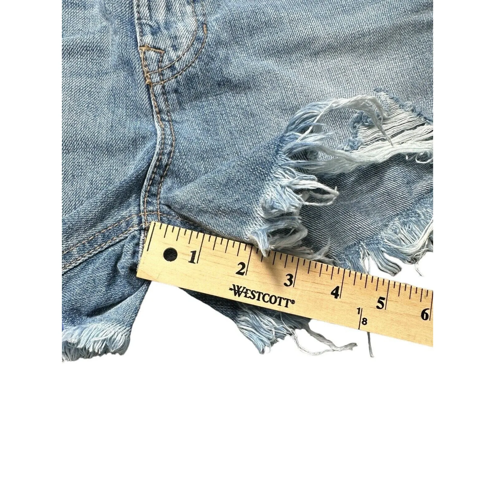 NWT KanCan Denim Shorts Size XS Relaxed Fit‎ Raw Hem Light Wash Stretch #I4 - Image 7