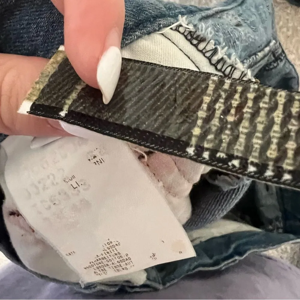 Dolce & Gabbana y2k Frey Hem Denim Mini Skirt with Contrasting Pockets - Image 7