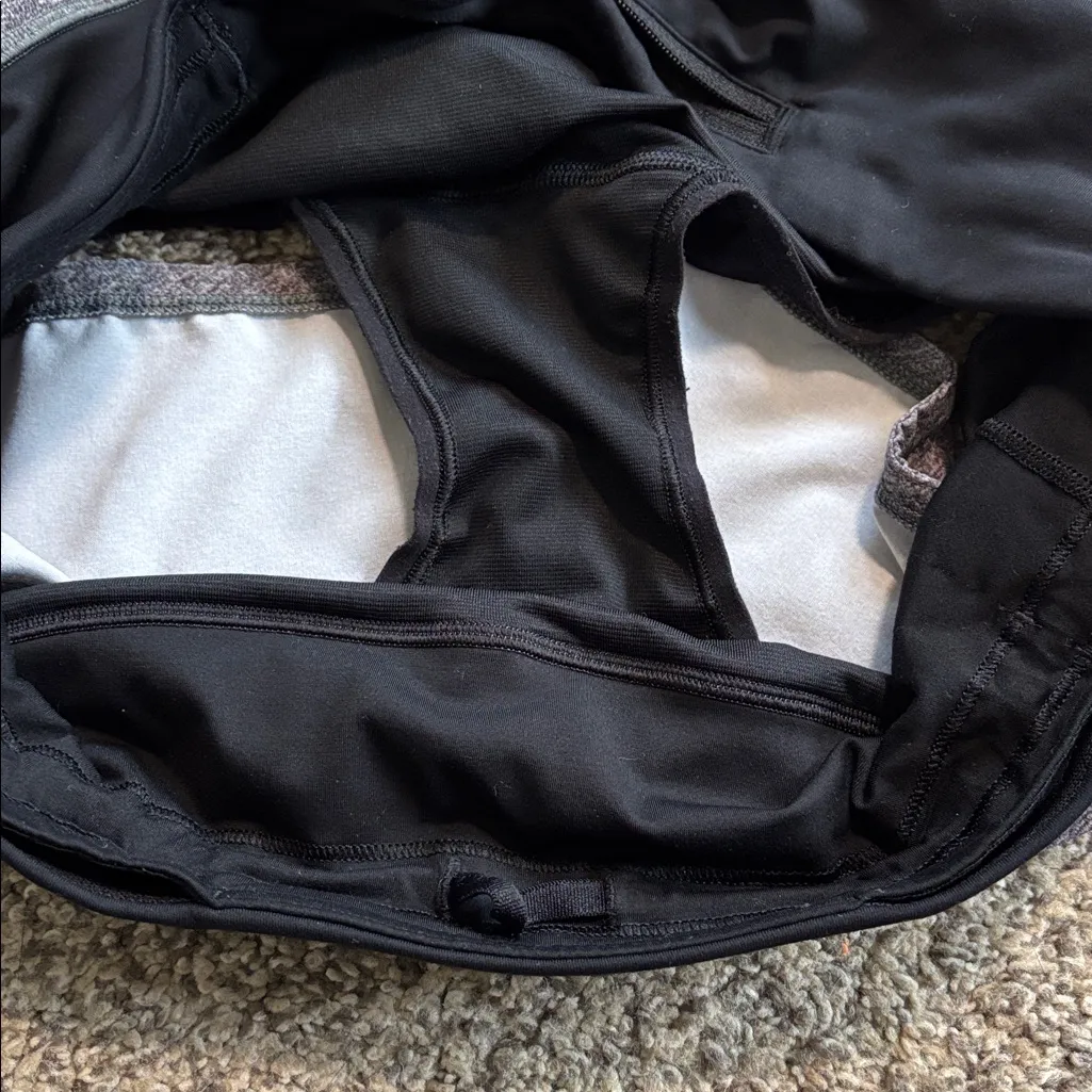 Lululemon Run Times Short II *4" size 6 - Image 5