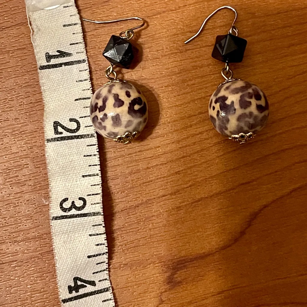 Leopard Print Beaded Earrings Purple - Image 3