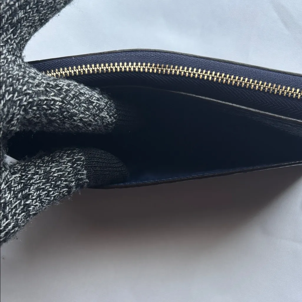 Long Textured Wallet Navy Blue GUC - Image 3