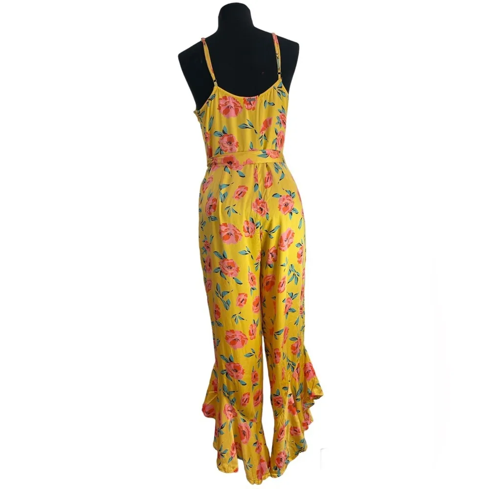 Billabong resort vacation floral ruffled flared hem tank top romper with pockets - Image 2