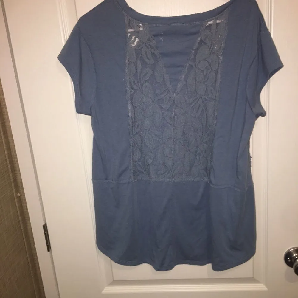 Rue 21 Women's Blue Lace Front Blouse Small - Image 3