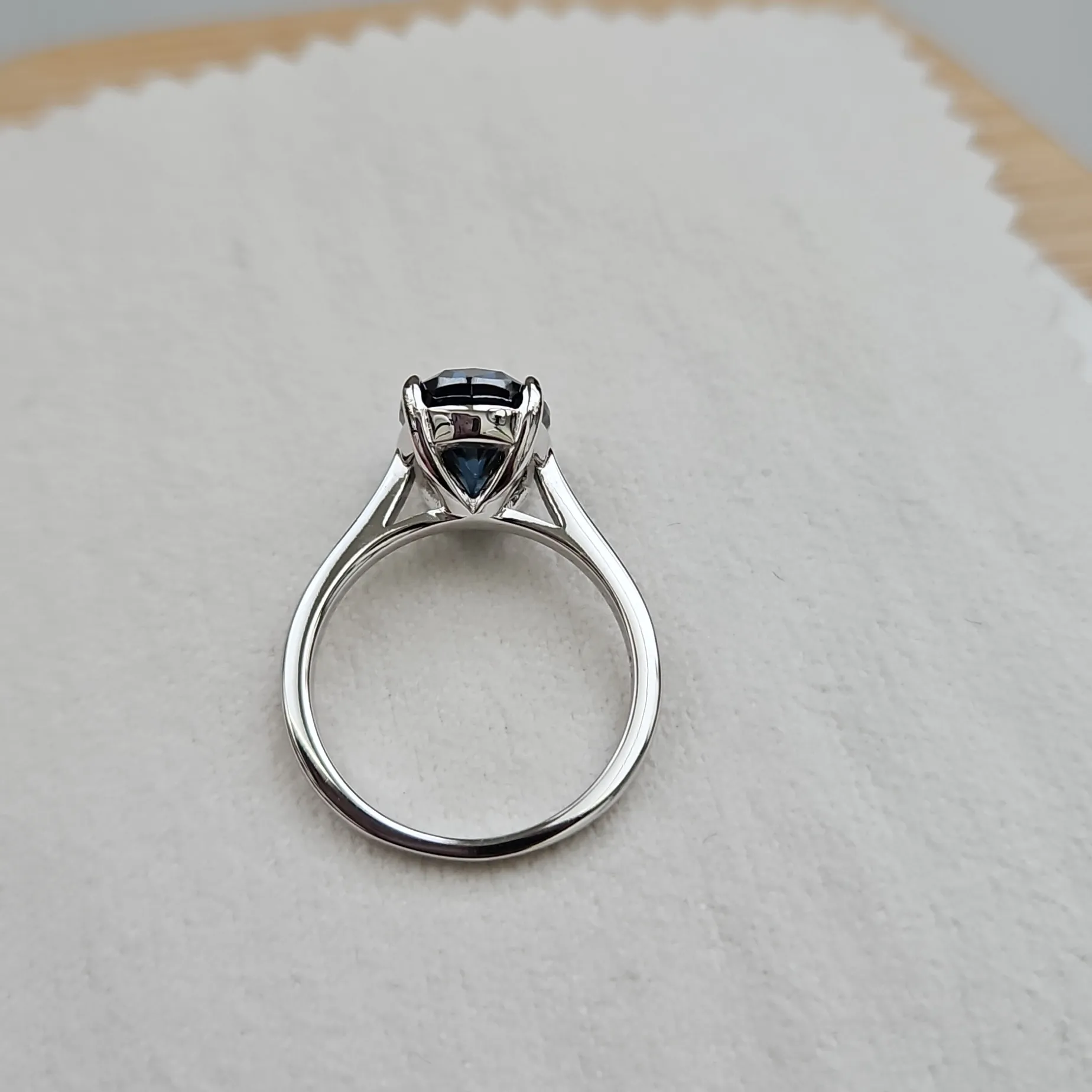 3ct Oval Royal Blue Moissanite Ring. Size 5.5 - Image 6