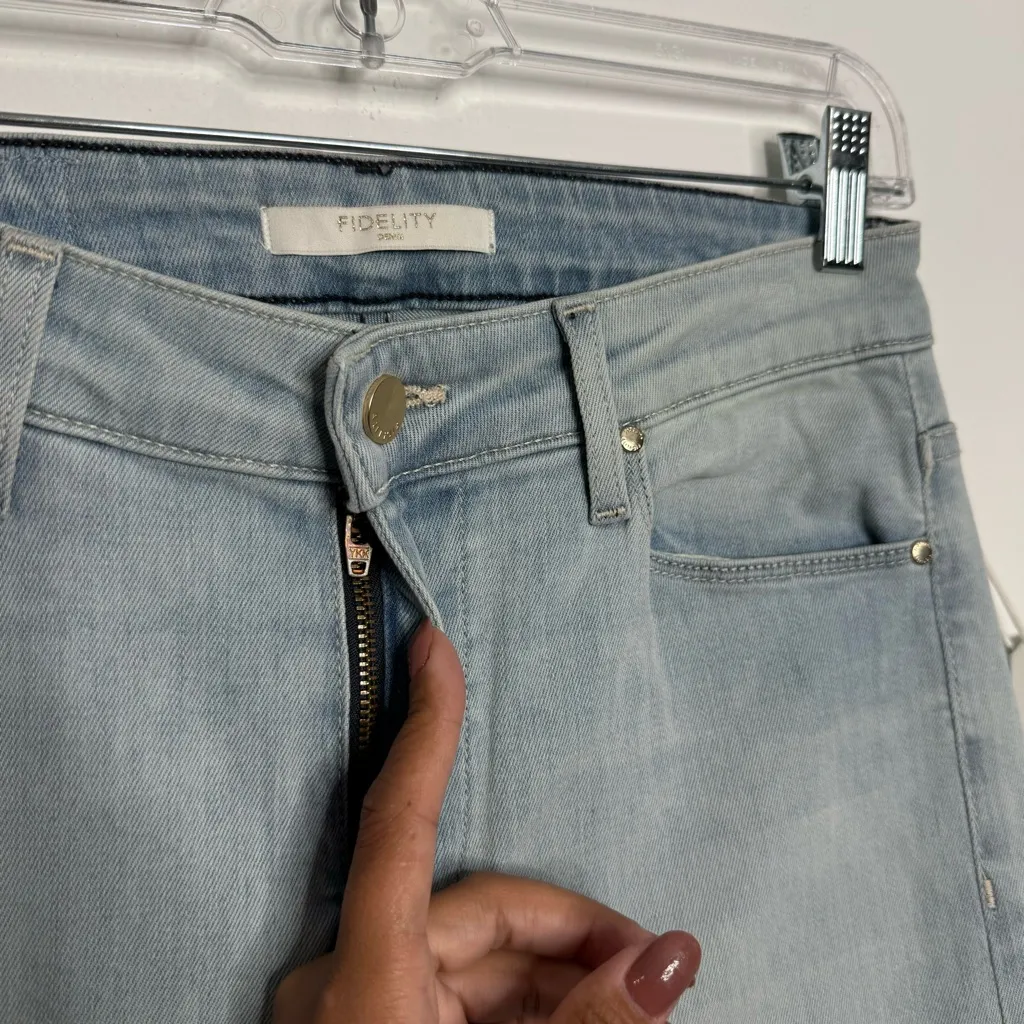 NWT Fidelity Coco Wide Leg Jeans Raw Hem‎ In Clearwater Blue Wash Size 26 - Image 2