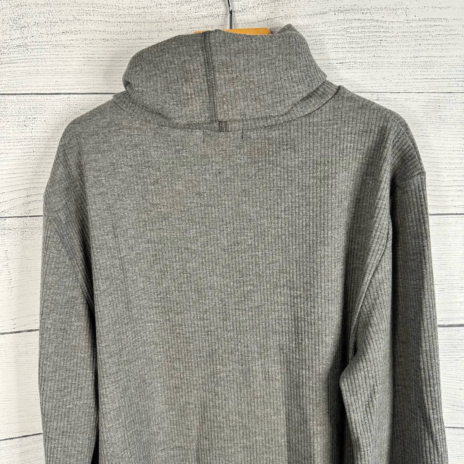 Halogen Womens Ribbed Turtleneck Pullover Sweater Gray size Medium - Image 7