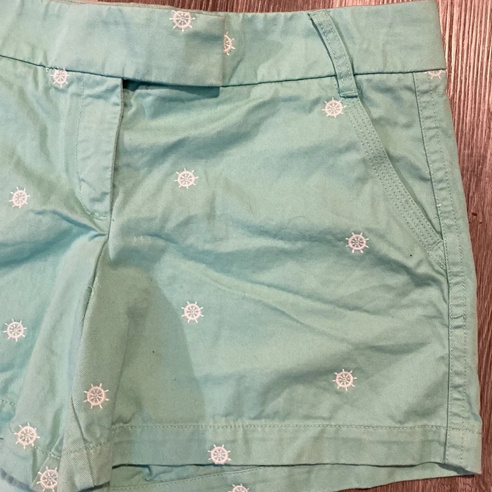 J.Crew womens green chino shorts embroider size 12 - Image 2