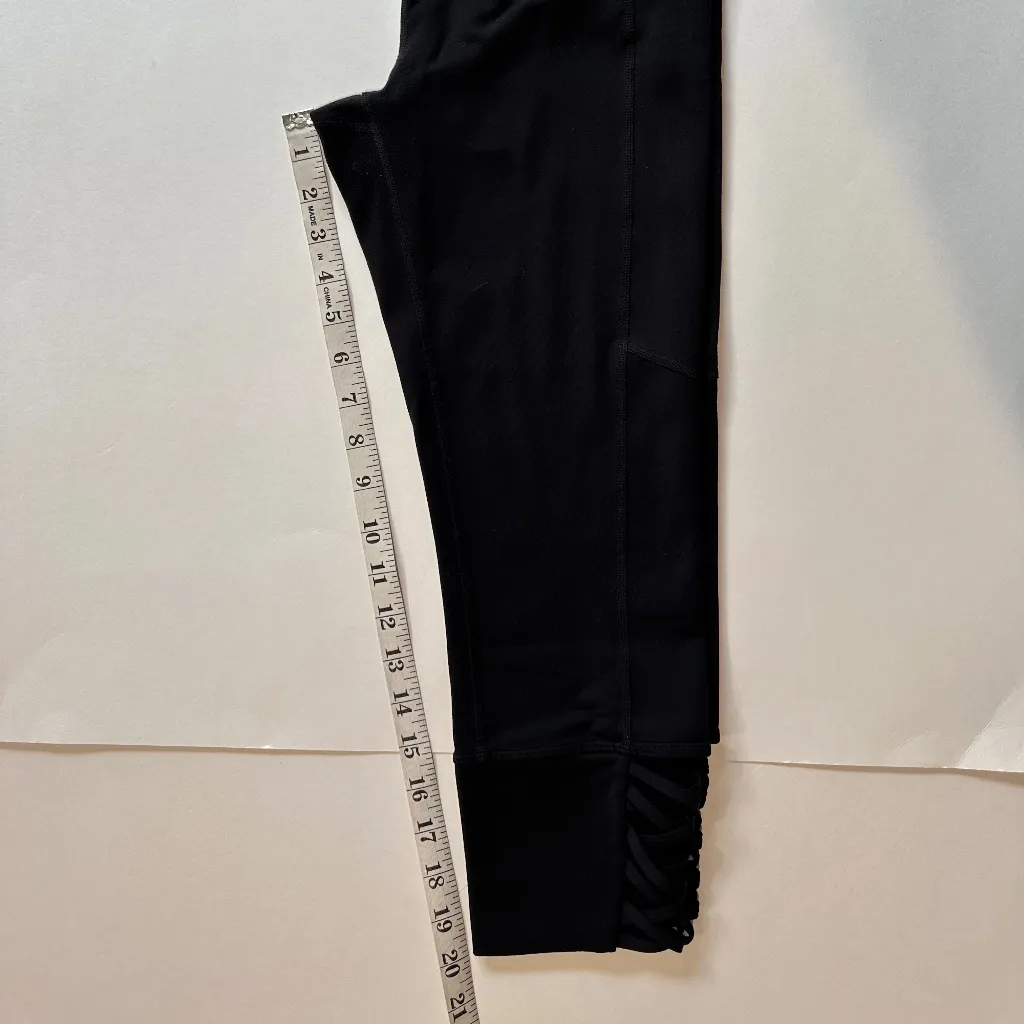 Athleta Mind Over Mat Capri‎ Yoga Pants Leggings - Size S. - Image 9