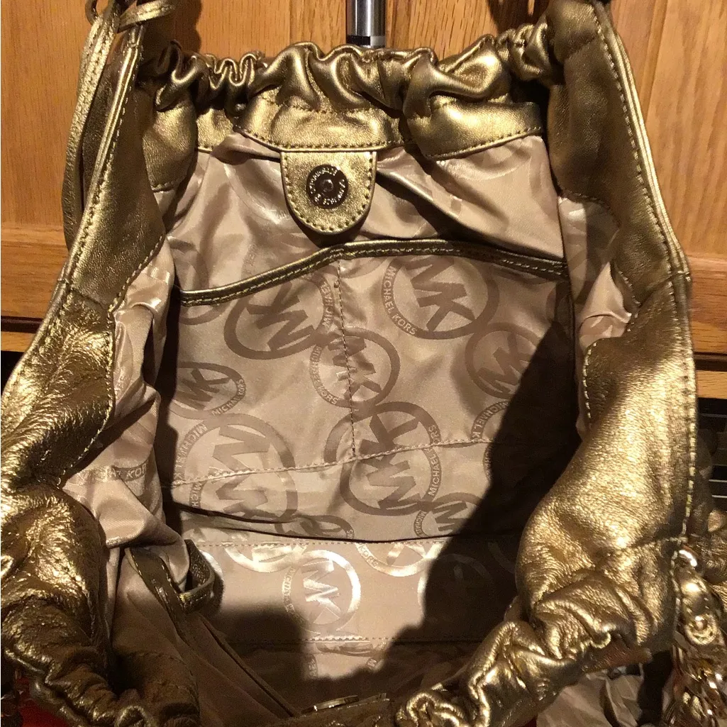 Michael Kors Gold Ruched Shoulder Purse - Image 13