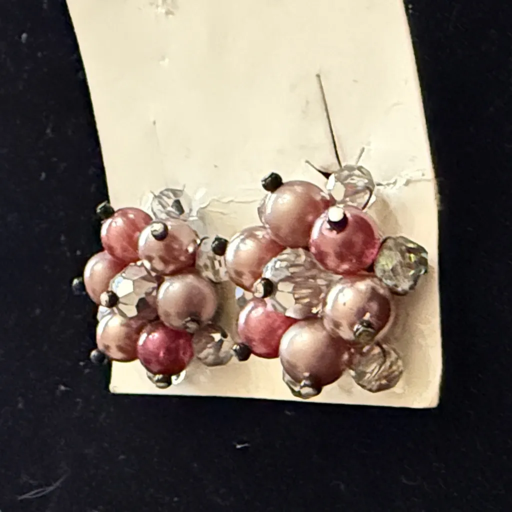 Vintage Aurora Borealis beaded Clip on Earrings on original card Pink - Image 3
