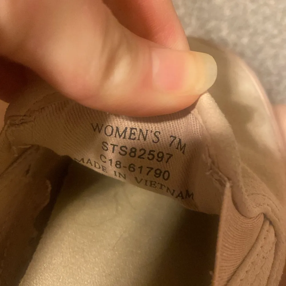 Light Pink - Image 3