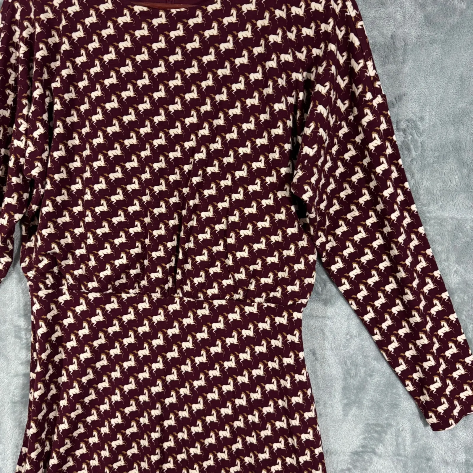 Ann Taylor Horse Print Blouson Midi Dress Burgundy Smoked Garnet Size 8 - Image 7
