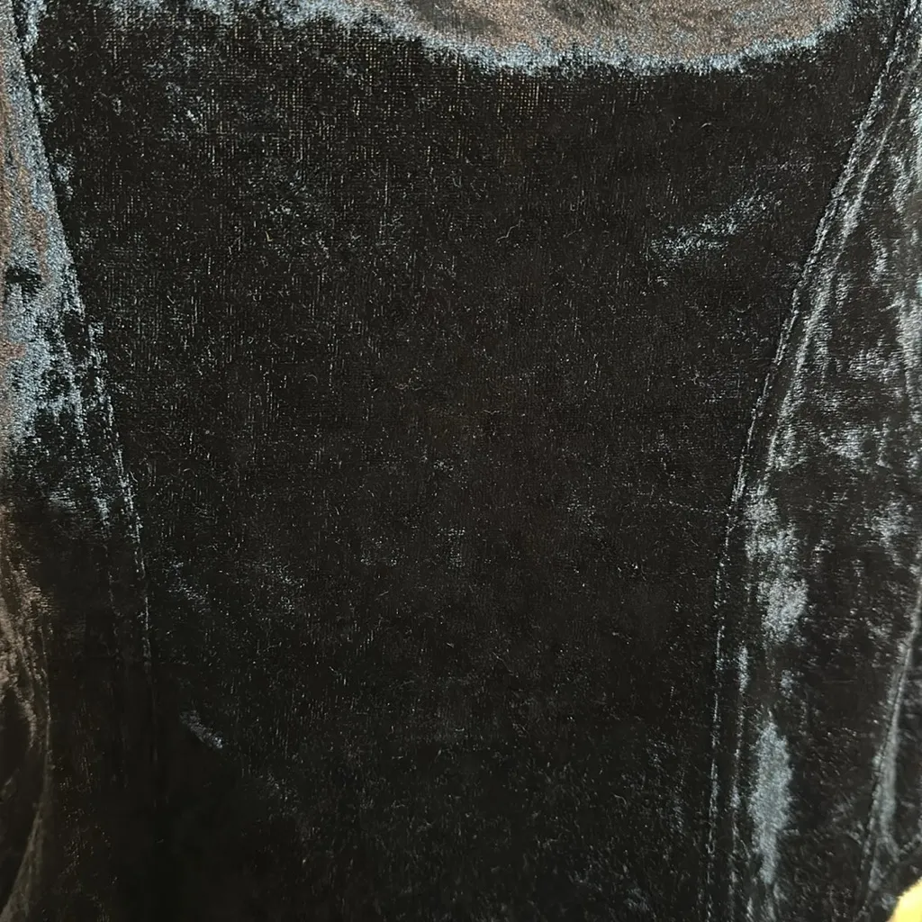 Victoria's Secret Vintage 1990s Y2K Black Velvet Cropped Cami Tank Top Medium - Image 6