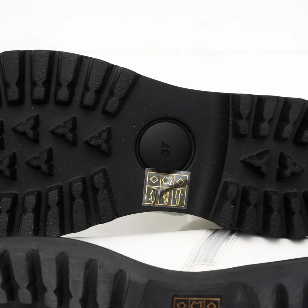 Jeffrey Campbell Devout White Chunky Platform Ankle Boots Size 7 - Image 7