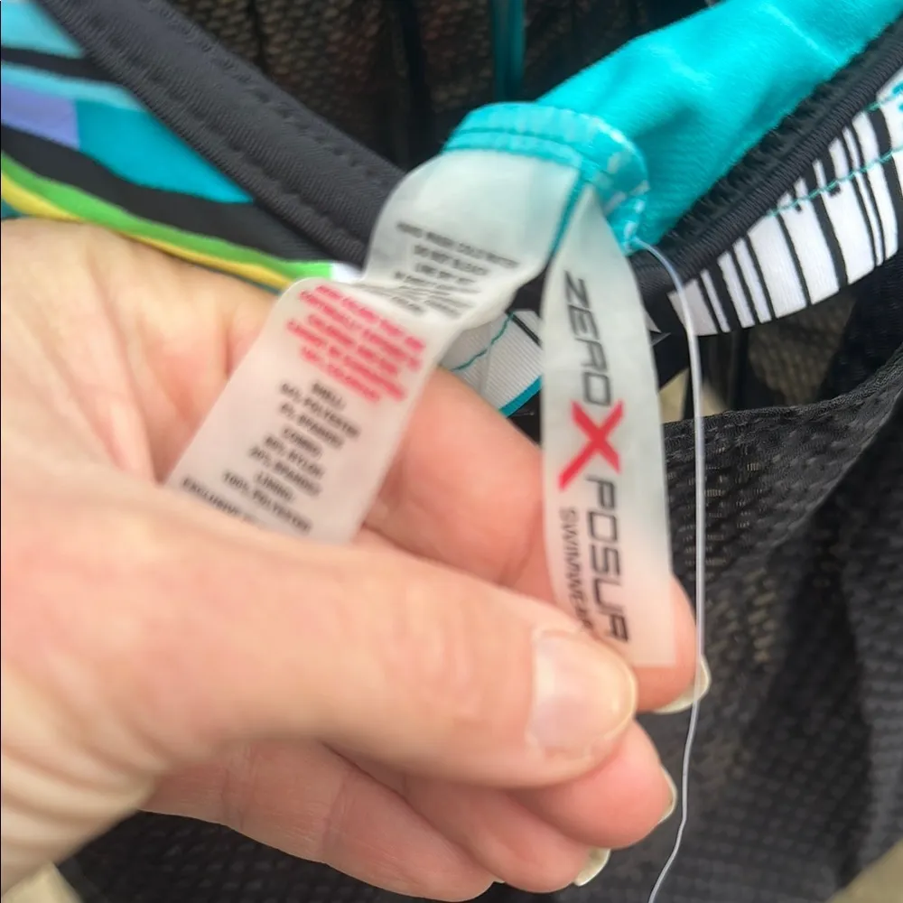 ZeroXposur Black and Teal Tank Top - Image 2