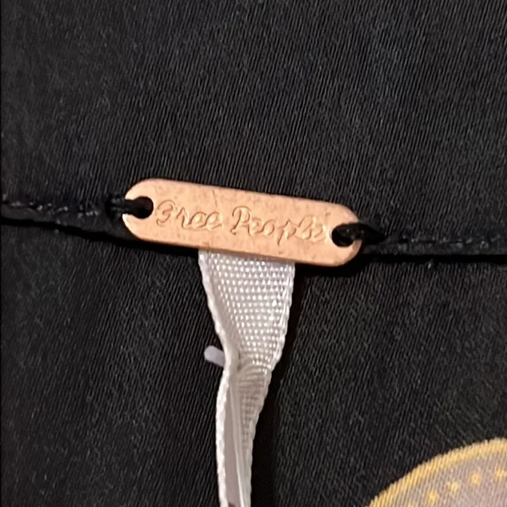 Free People women’s small coal combo top deep v-neck button down tie front NWT - Image 6