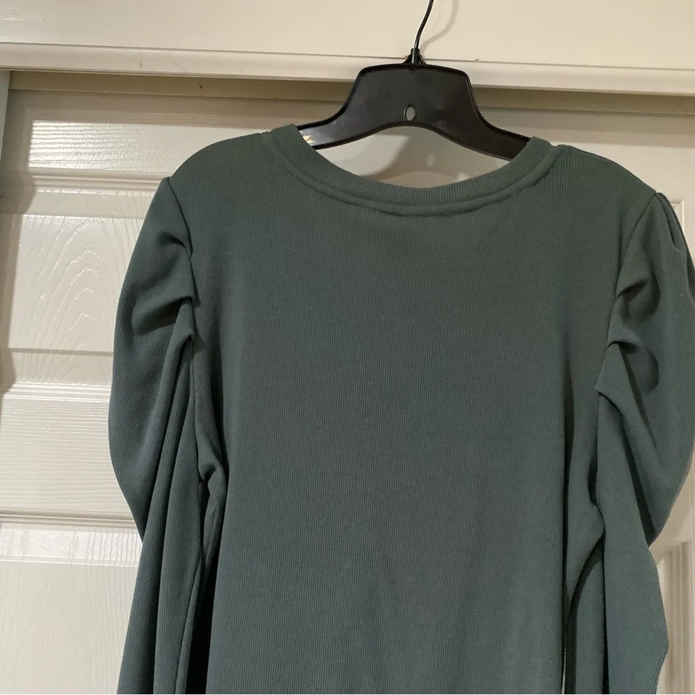 Hayden Green Long Puff Sleeve Top Size Small - Image 7