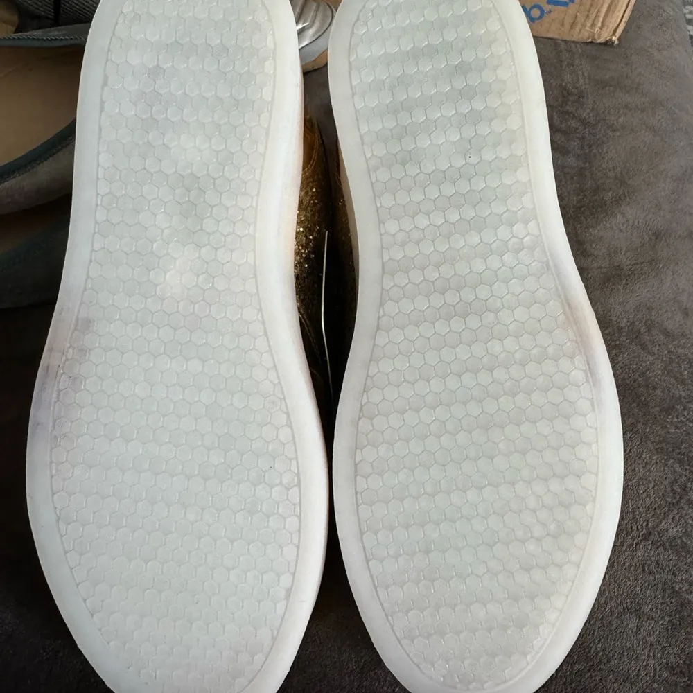 Odema gold hi tops Size 8.5 - Image 4