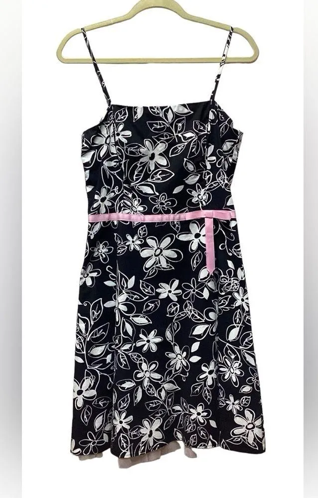 IN San Francisco. Spaghetti strap A-Line dress with crinoline hem line. Size 11 - Image 12