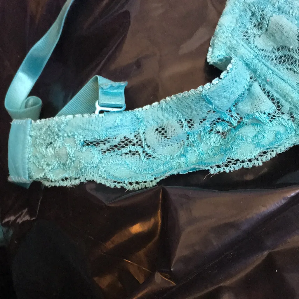 FINAL MARKDOWN Ladies’ Rampage Bra (34C) - Image 3