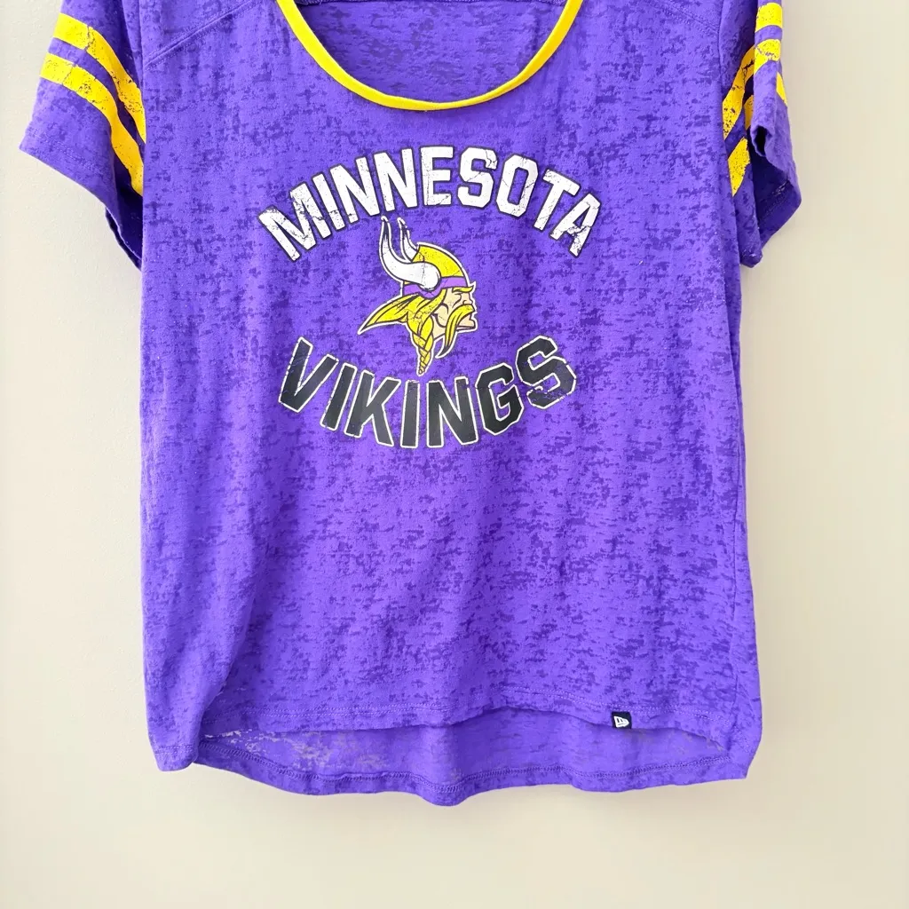 NFL Team Apparel Minnesota Vikings Tee Shirt Purple/Yellow Sz Large - Image 3
