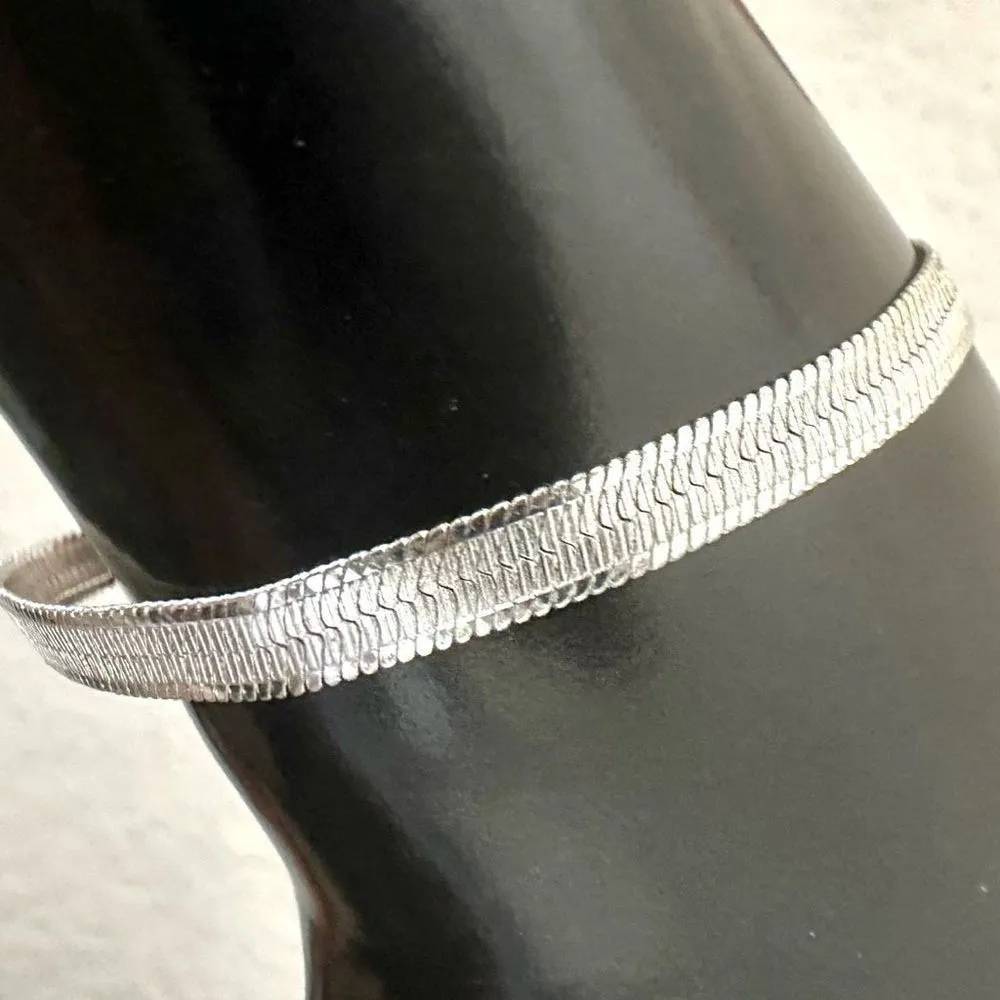 Silver tone herringbone chain bracelet - Image 2
