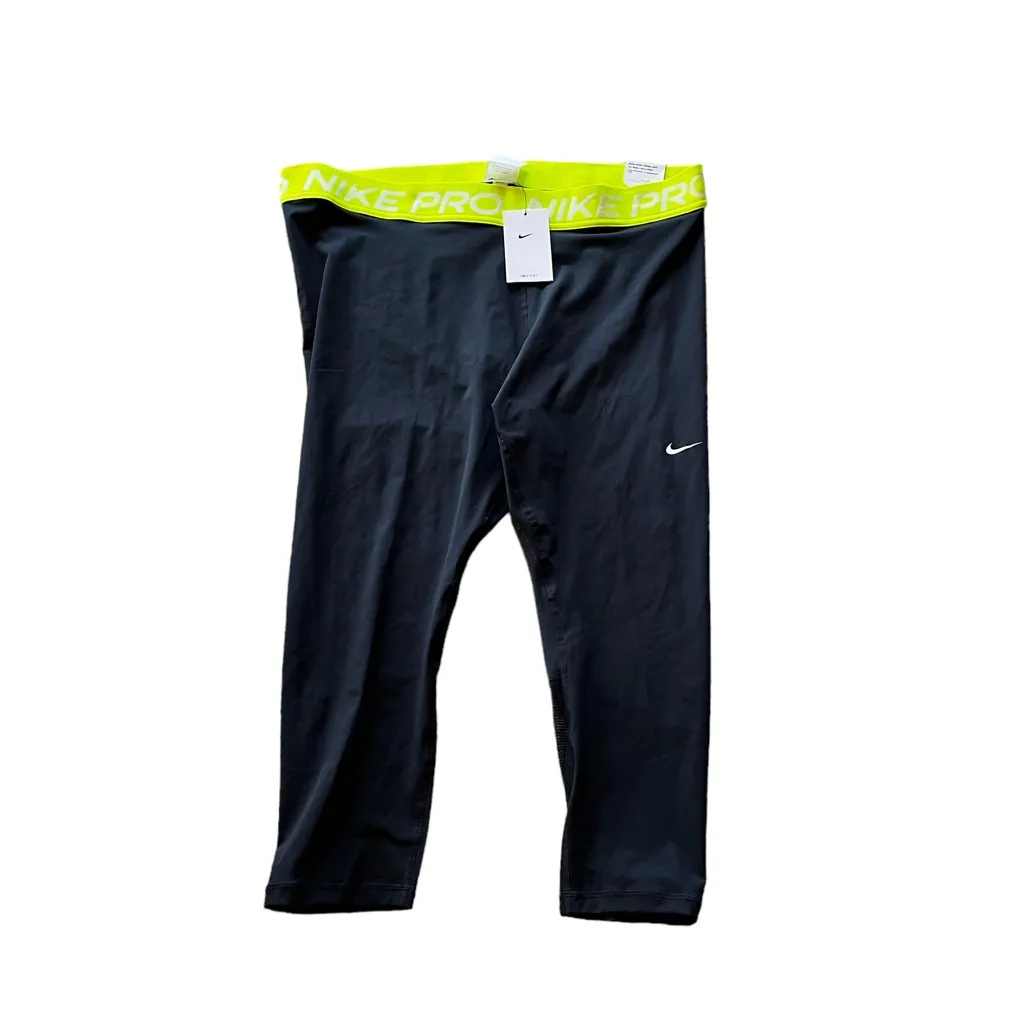 NWT Nike Pro Women's Mid-Rise Crop Leggings (Plus Size) SZ-1X - Image 11
