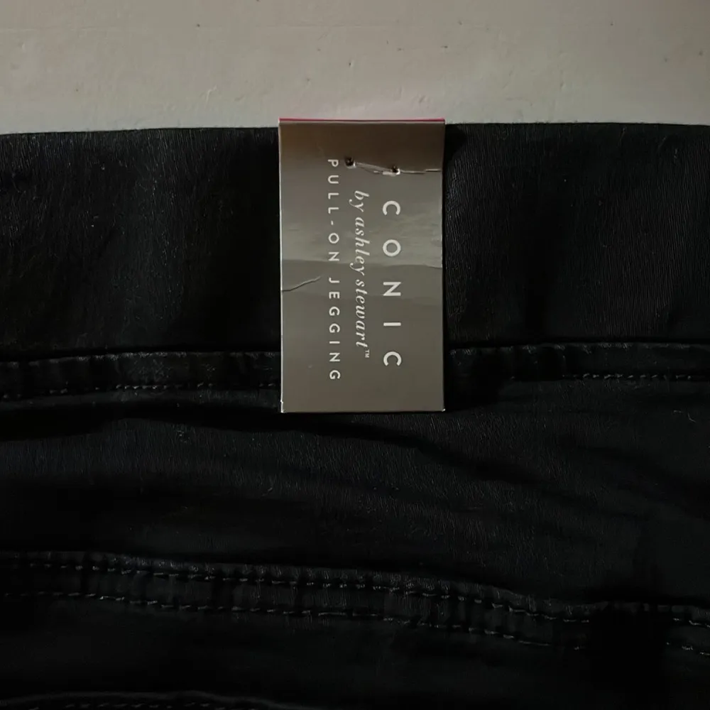 Ashley Stewart Iconic by  NWT Size 22 Reg Black Pull-On Skinny Leg Denim Jeggings - Image 5