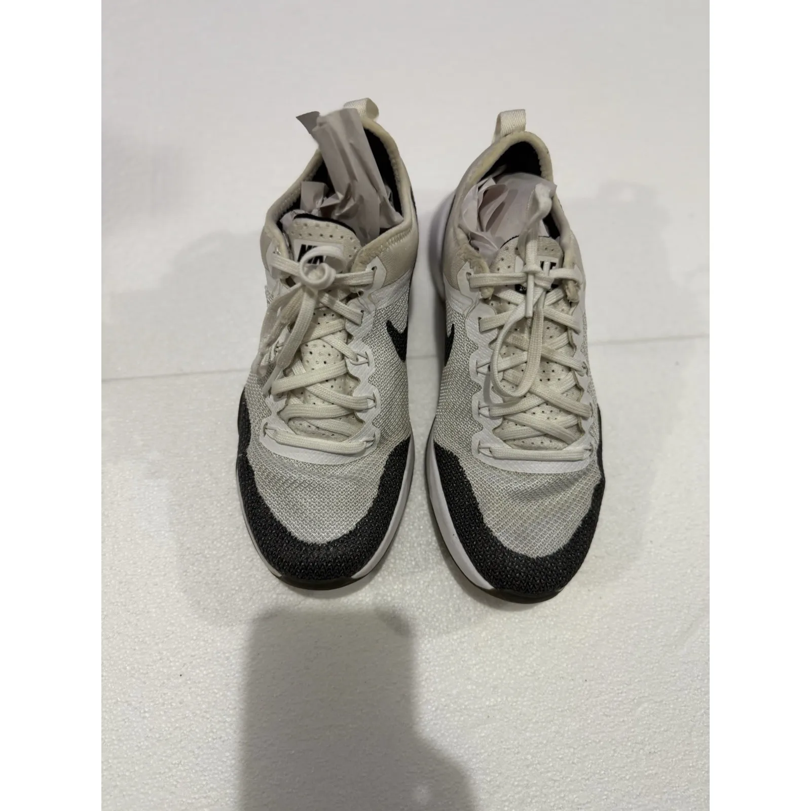 Nike Zoom Dynamic Training Running Shoes White Black Size 5.5 - Image 2