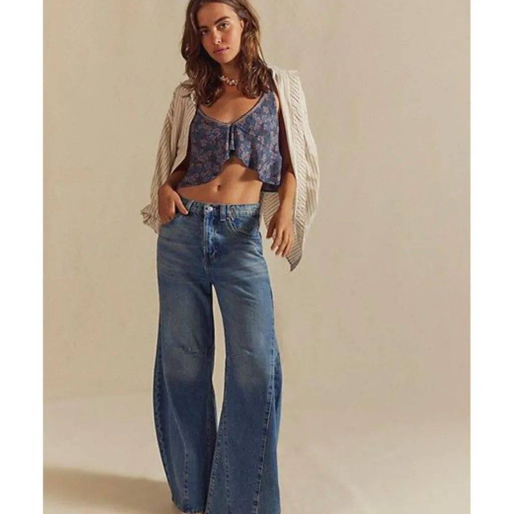 Free People Top Stitch and Tropics Set - Image 3