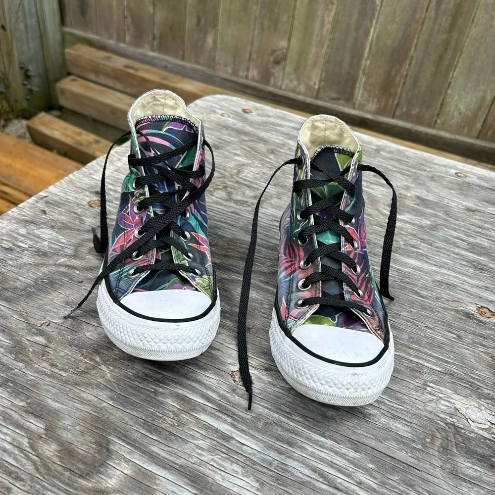 Converse Tropical All Star High Tops floral tropical palm size mens 5 or 7 woman - Image 2
