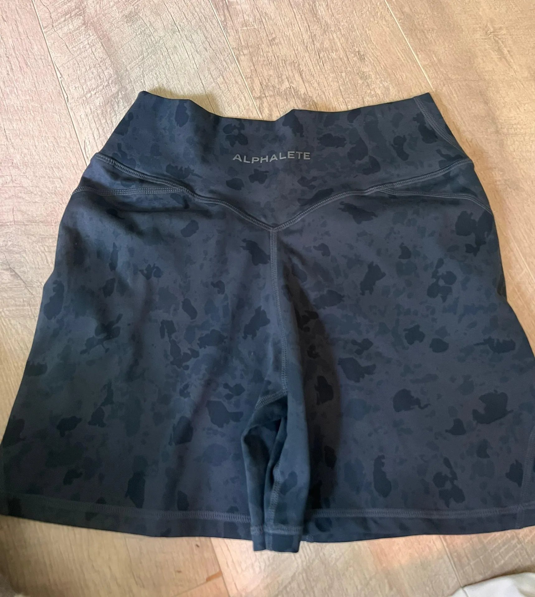 Alphalete Adapt Shorts - Image 2