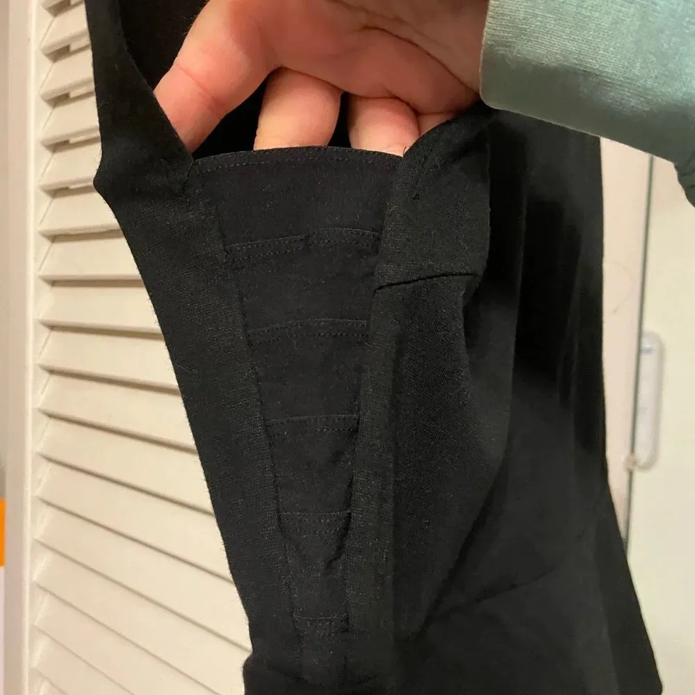 ALICE + OLIVIA EMPLOYED STRETCHY BLACK PEPLUM DRESS - Image 3