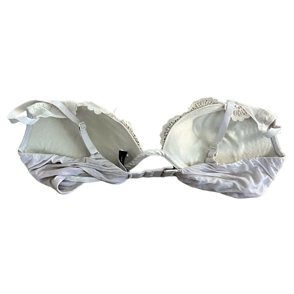 Peach John Women’s Elegant White Lace Bra Size undefined - Image 2