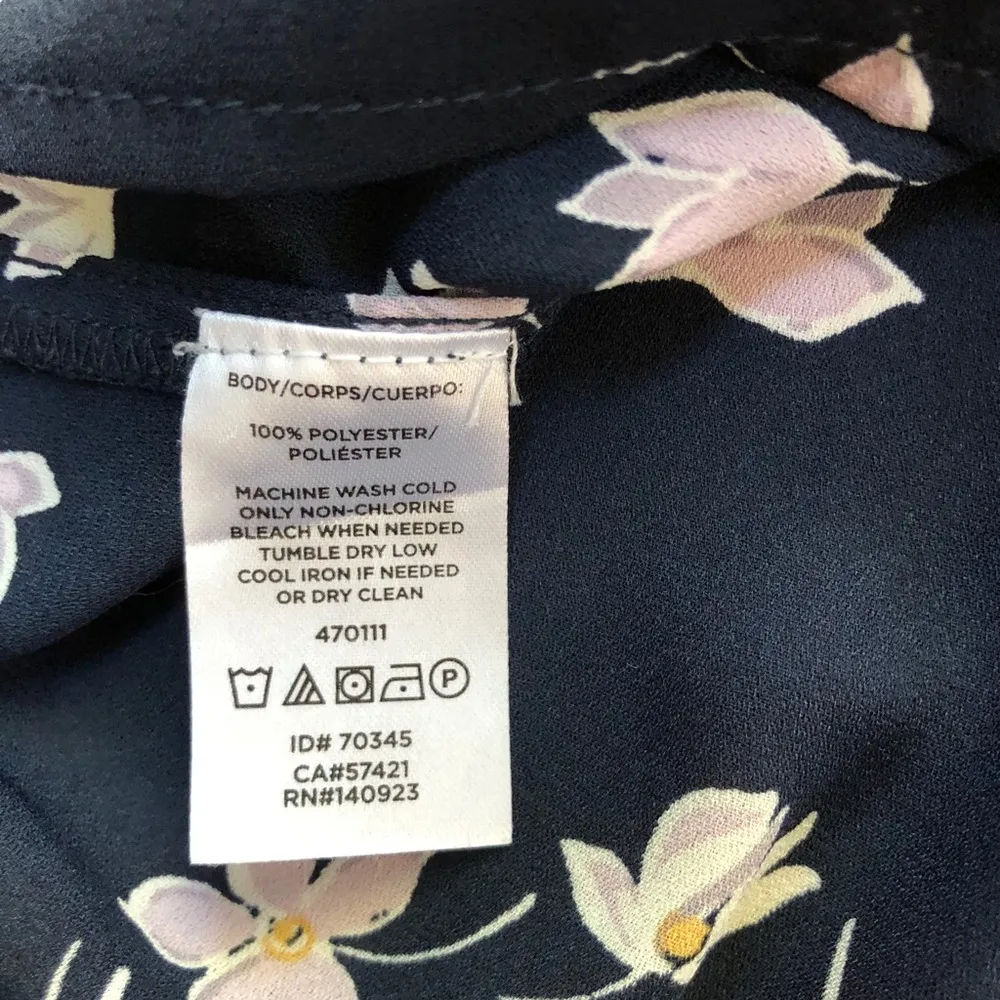 The Loft  flutter sleeveless top - Image 3