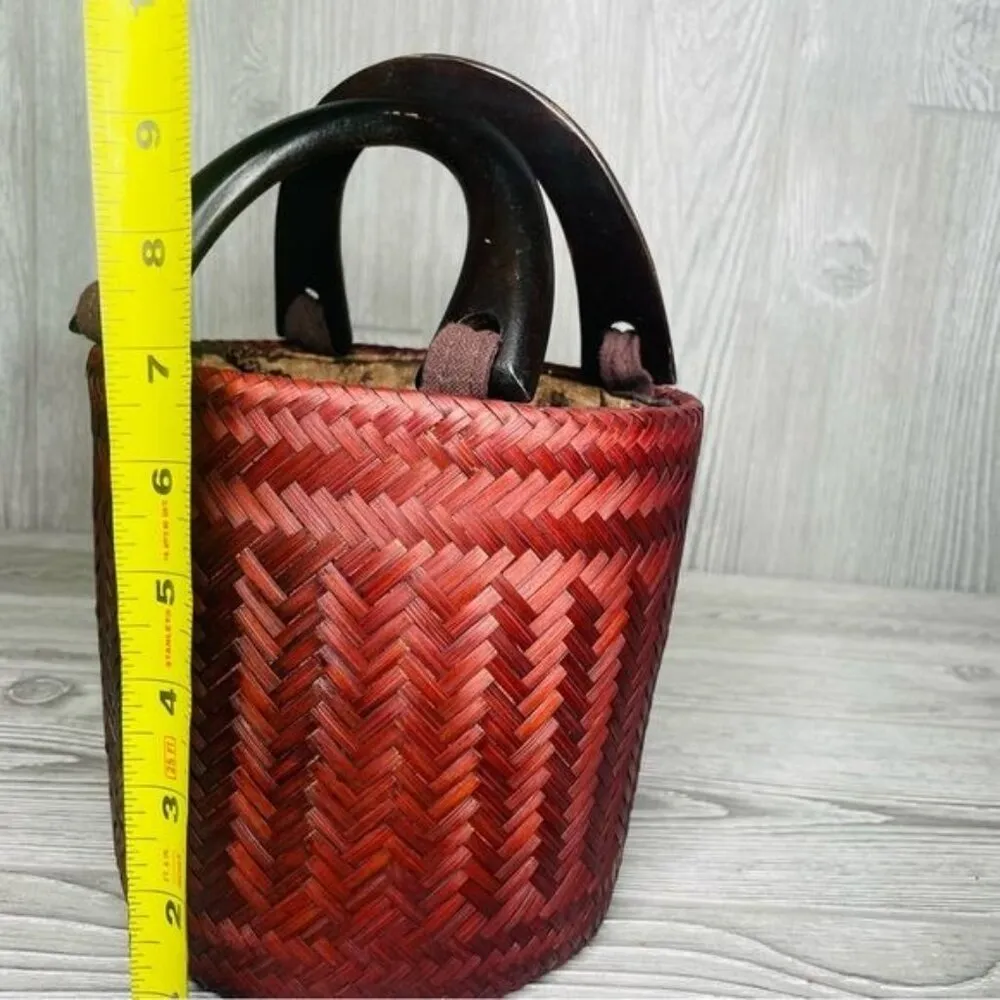 Vintage Straw woven reed basket purse with toggle closure purse bag tropcial Red - Image 8