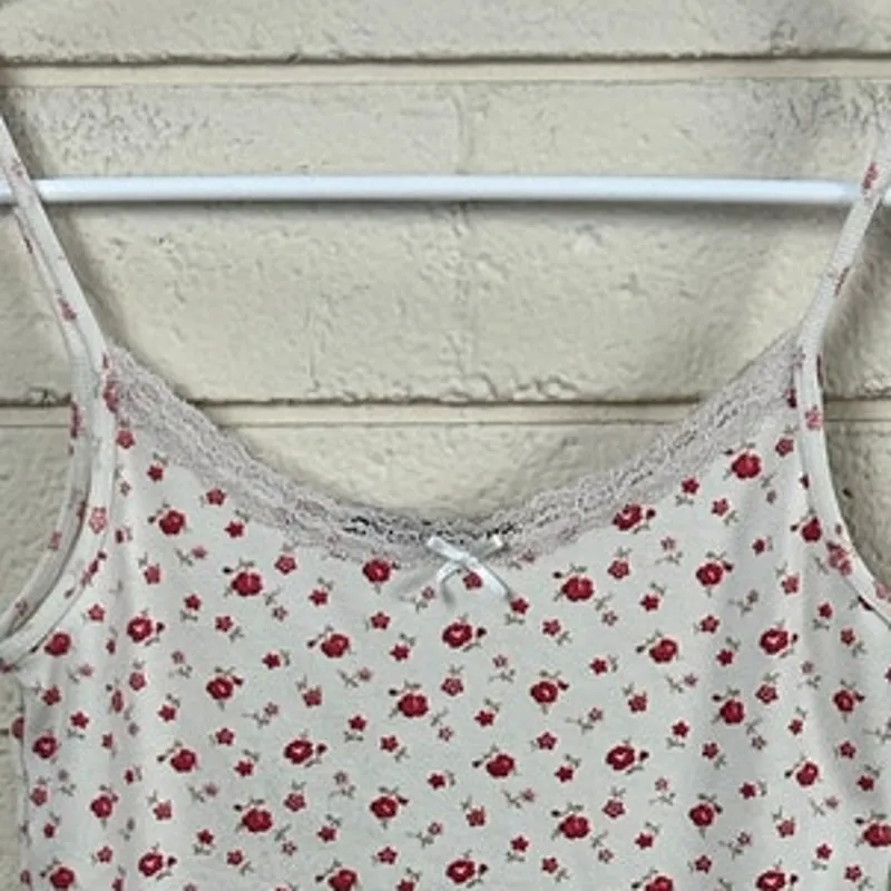 Brandy Melville Skylar Floral Eyelet Lace Trimmed Tank one size - Image 5