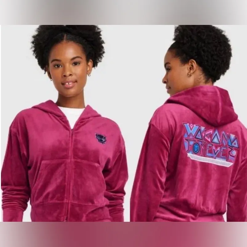 Black Panther Berry Hoodie Size Medium - Image 2