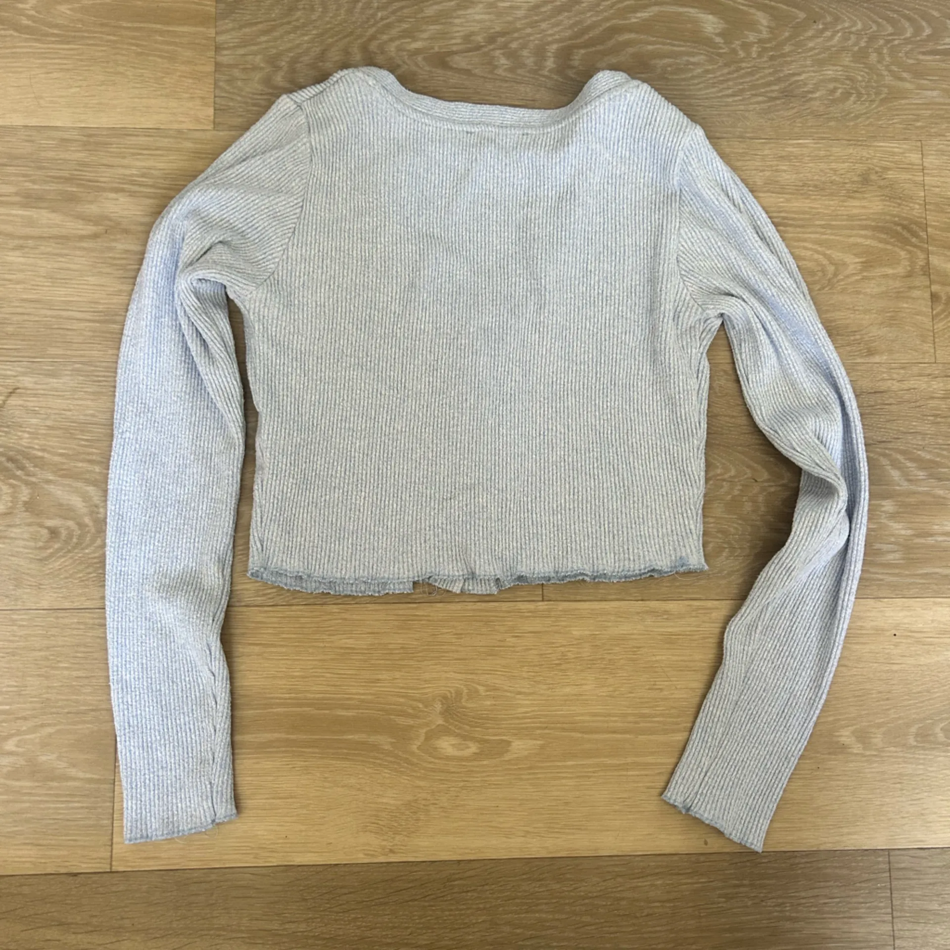 Bershka  Light Blue Ribbed Button-Up Cropped Cardigan - Image 7