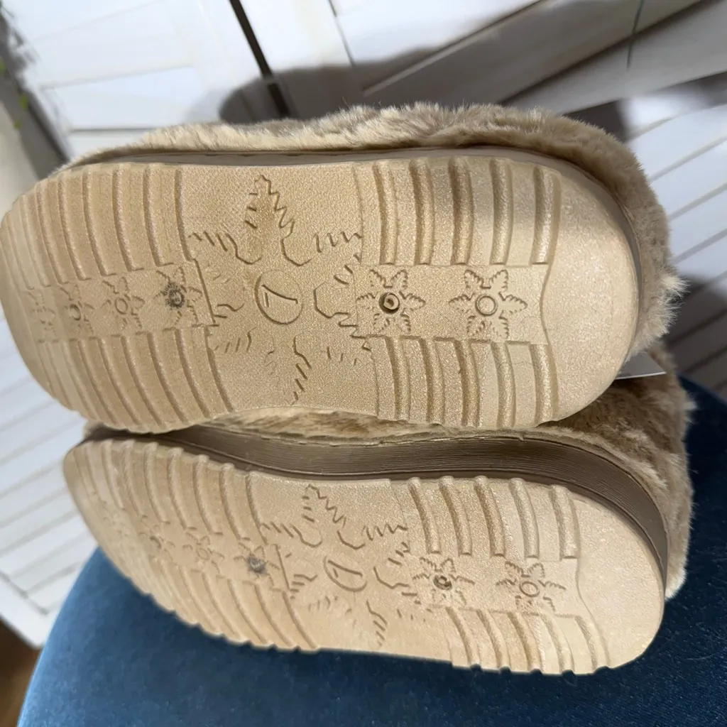 NWT Arizona Jeans Co slater faux fur foam lining booties shoes sz 7 - Image 7