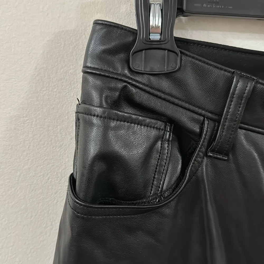 Abercrombie & Fitch The '90s Relaxed Jean Ultra High Rise vegan leather pants 10 - Image 6