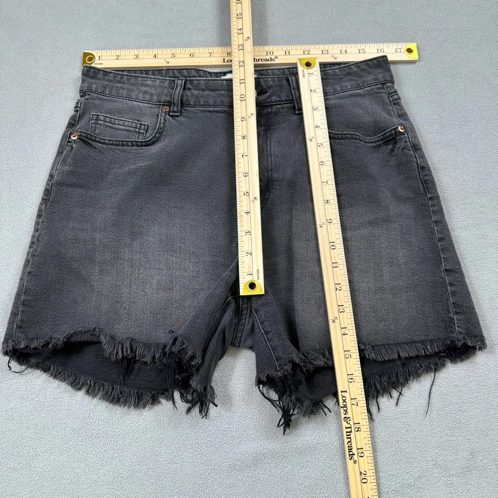 H&M Womens Denim Jean Shorts 10 Black High Rise Faded Distressed Frayed Hem - Image 4