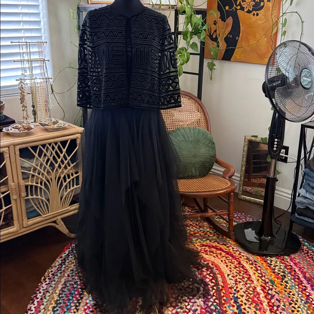 BCBGMaxAzria Navy & Black Tulle Overlay Crochet Bodice Strapless Dress & Cape - Image 3