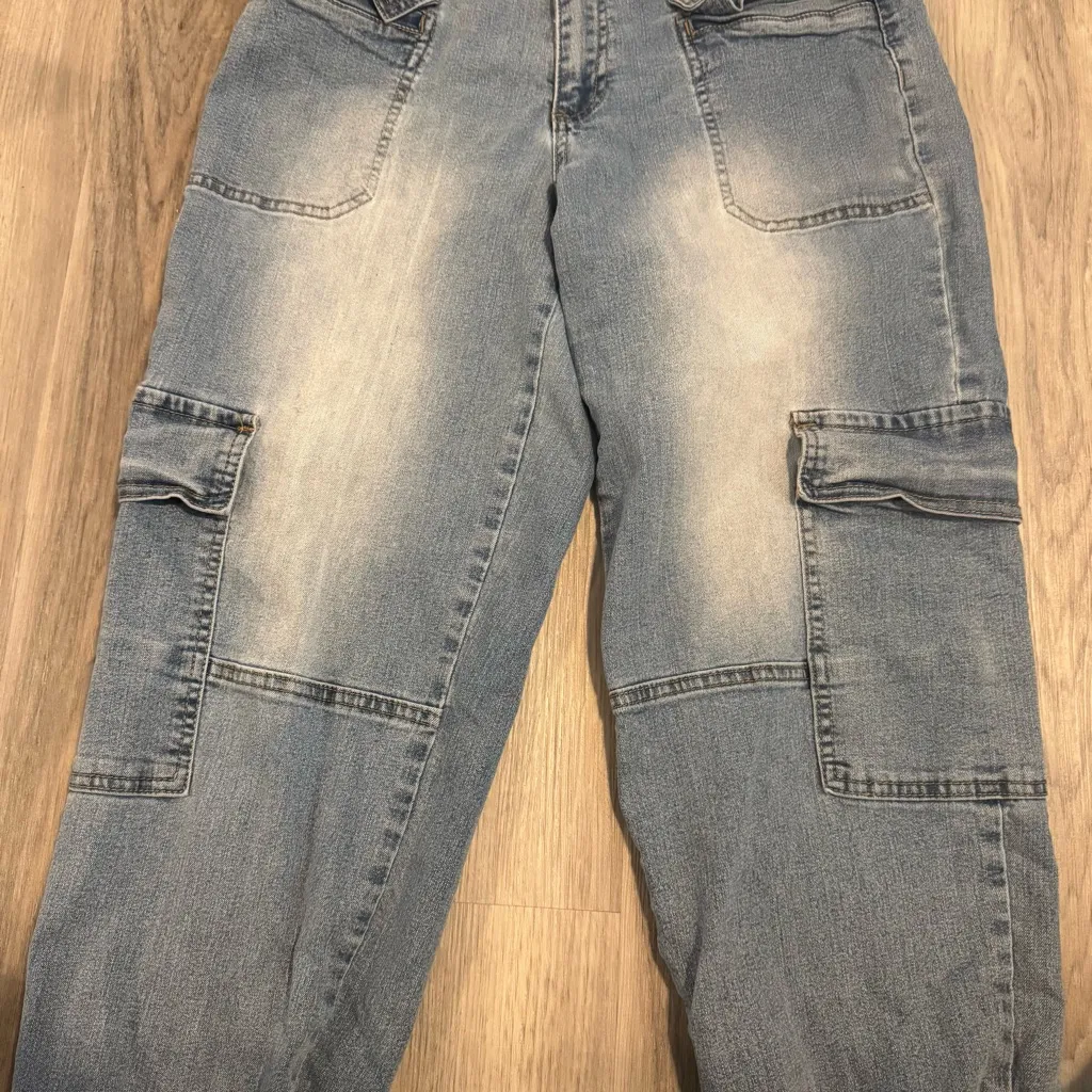 Hot Topic Jeans Womens Size 11 Light Wash Denim Cargo Joggers Cuffed Grunge - Image 4