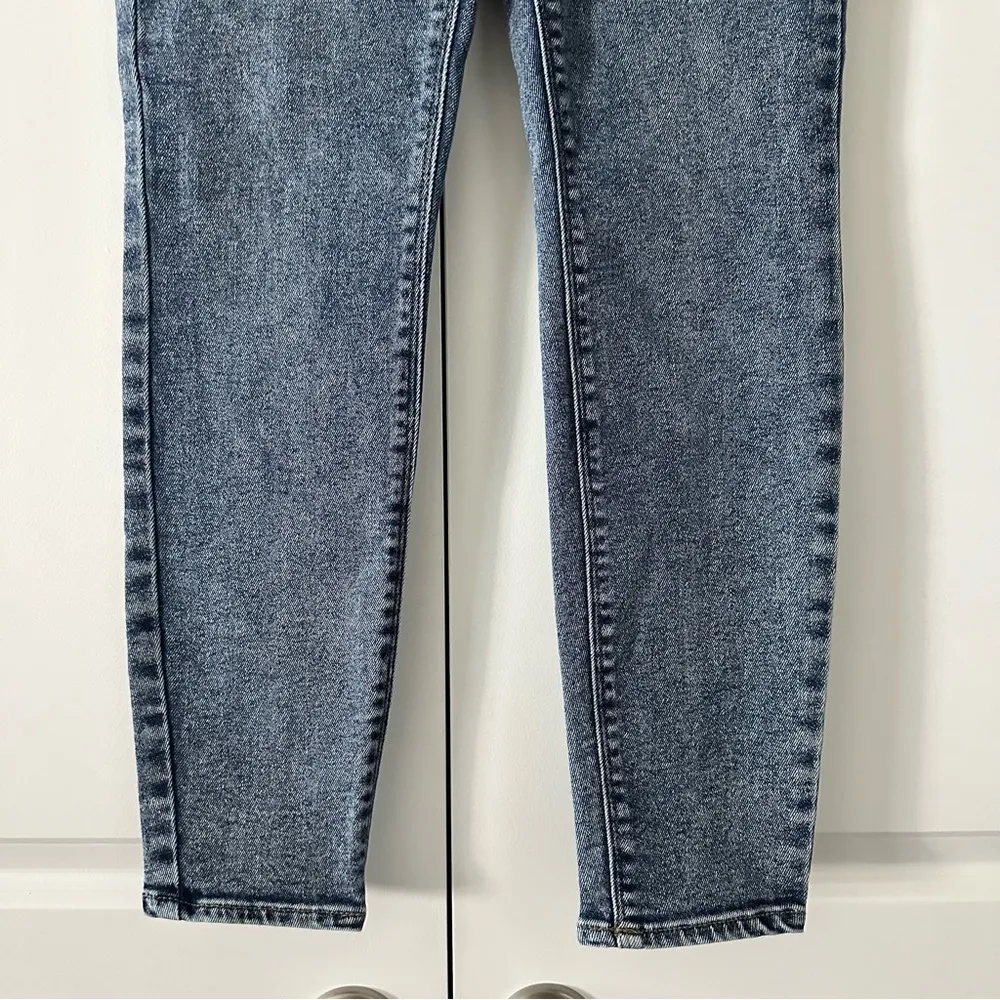 | Mid-Rise Vintage Skinny Jeans | 9 - Image 2