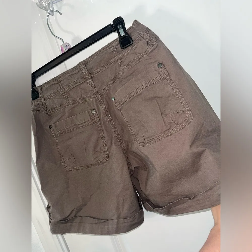 Gloria Vanderbilt Cargo Brown Button Pocket Casual Utility Long Shorts Sz 4 - Image 7