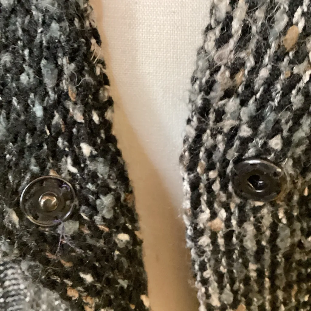 BCBGMaxAzria Multicolored Textured‎ Knit Sweater with Snap Button - Image 4